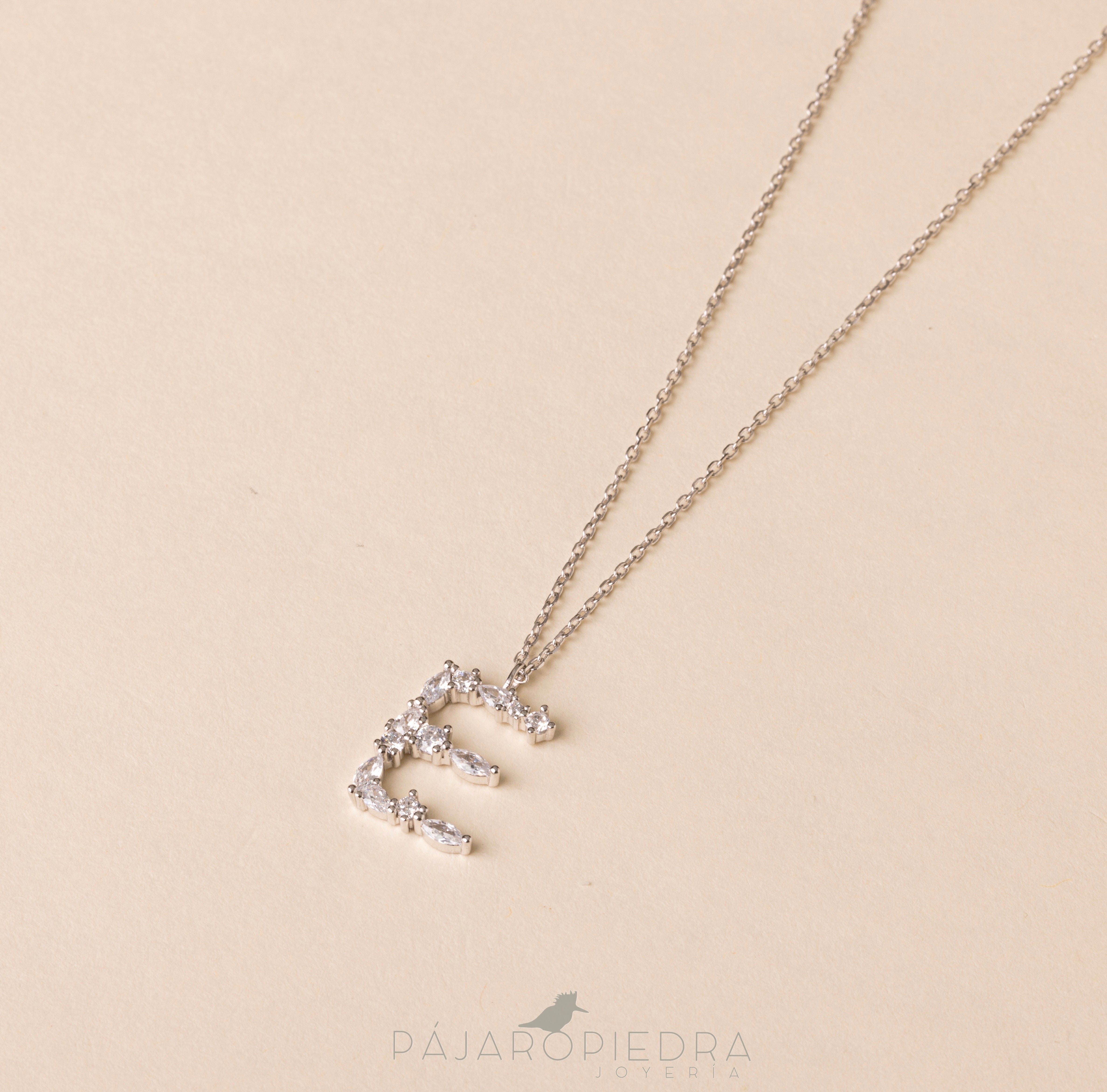 Collar Letra Ofelia