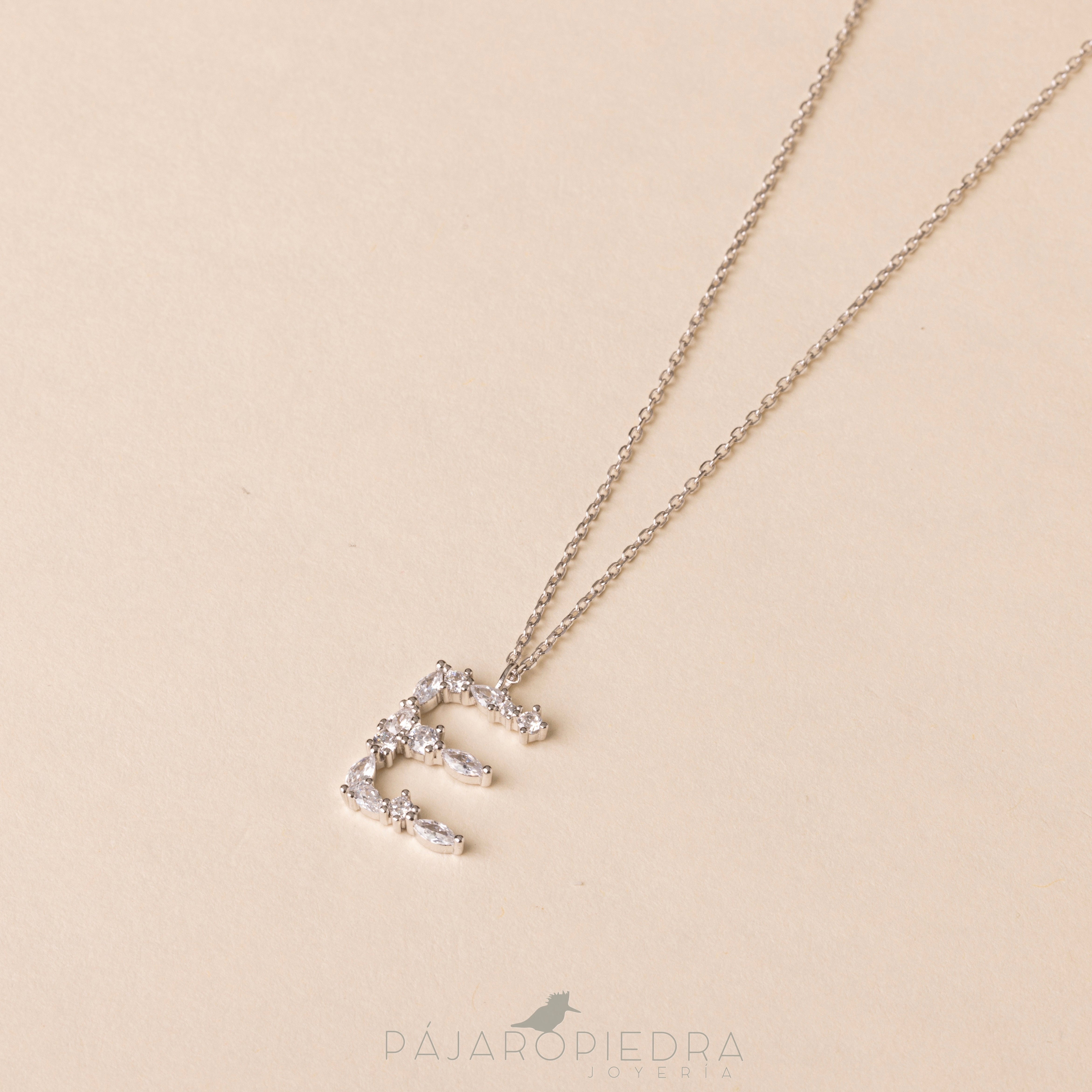 Collar Letra Ofelia