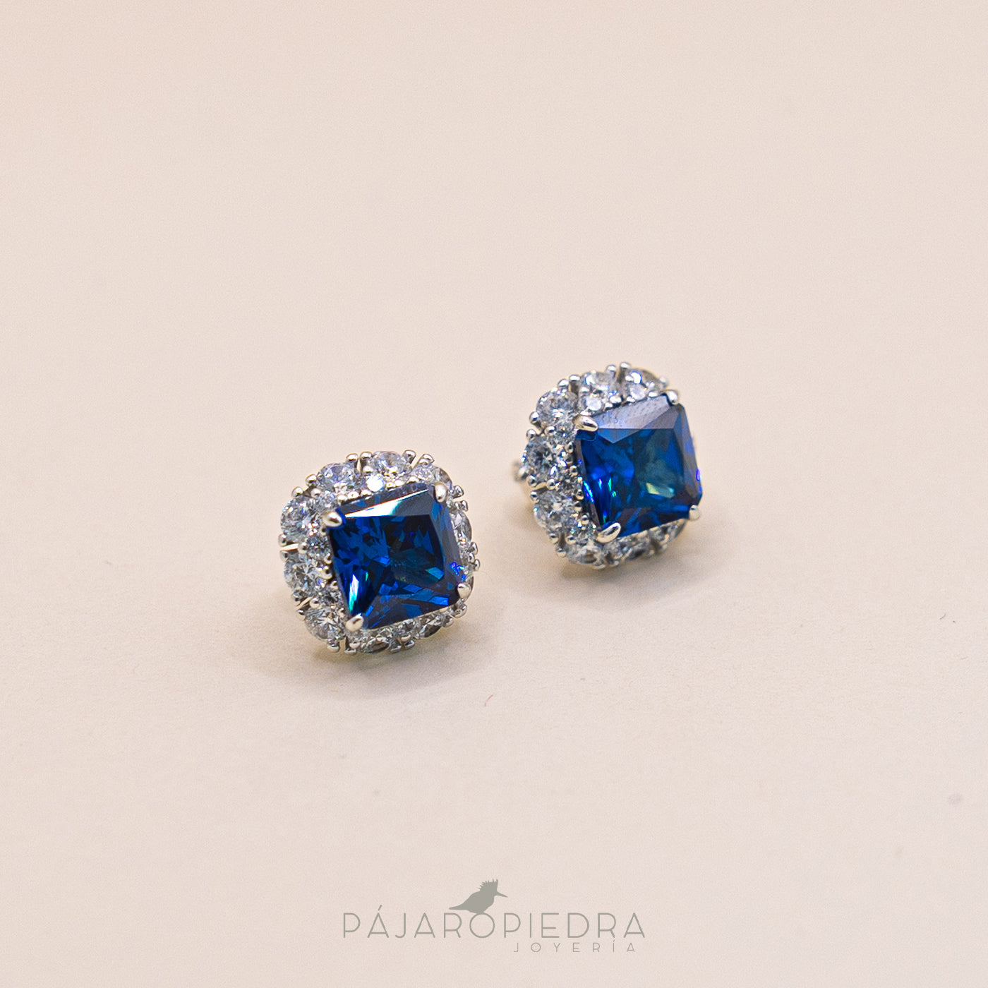 Aretes Bana · Bliss