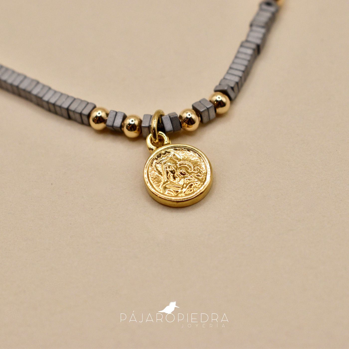 Pulsera Escapulario Hilo