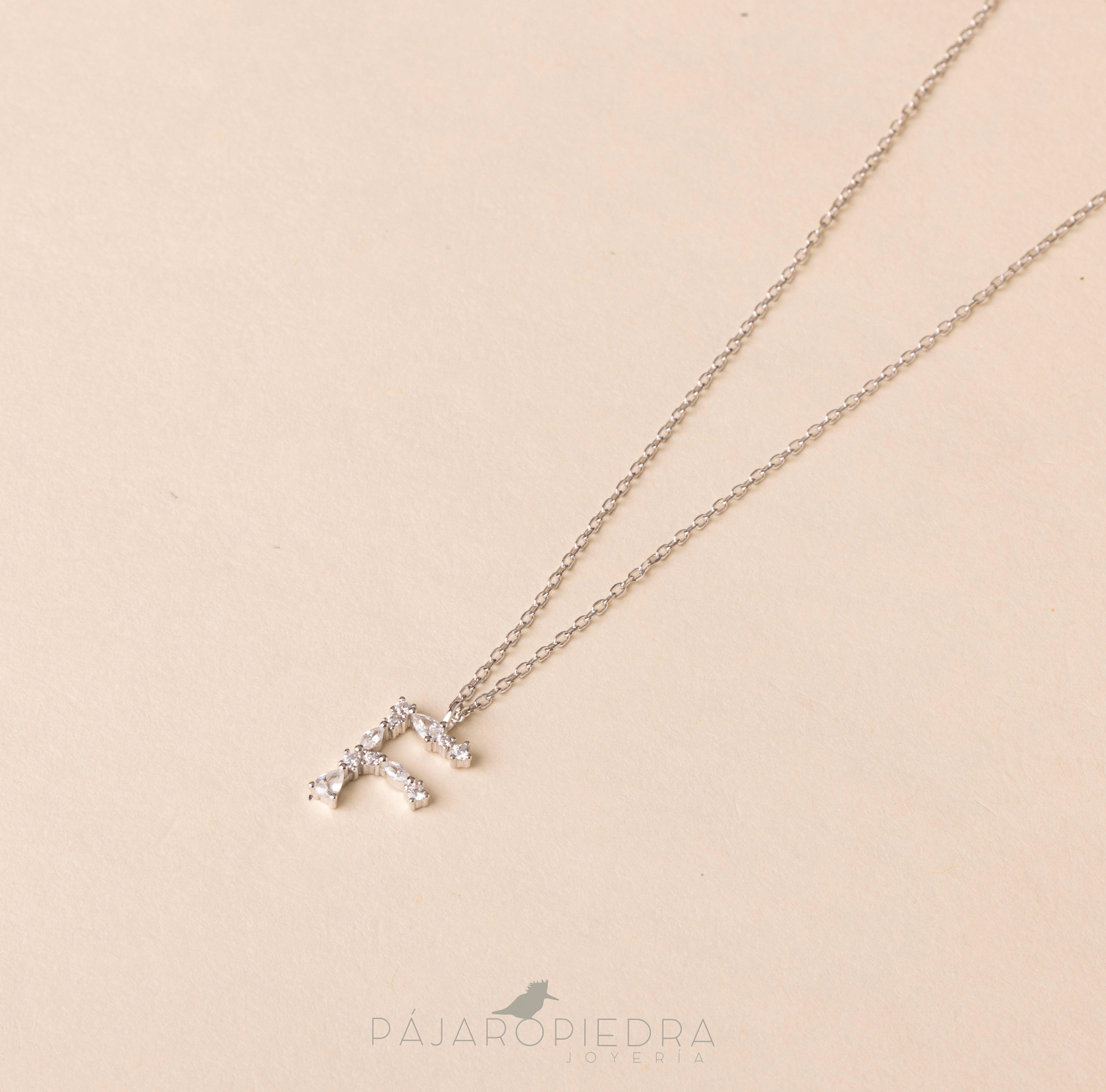 Collar Letra Ofelia