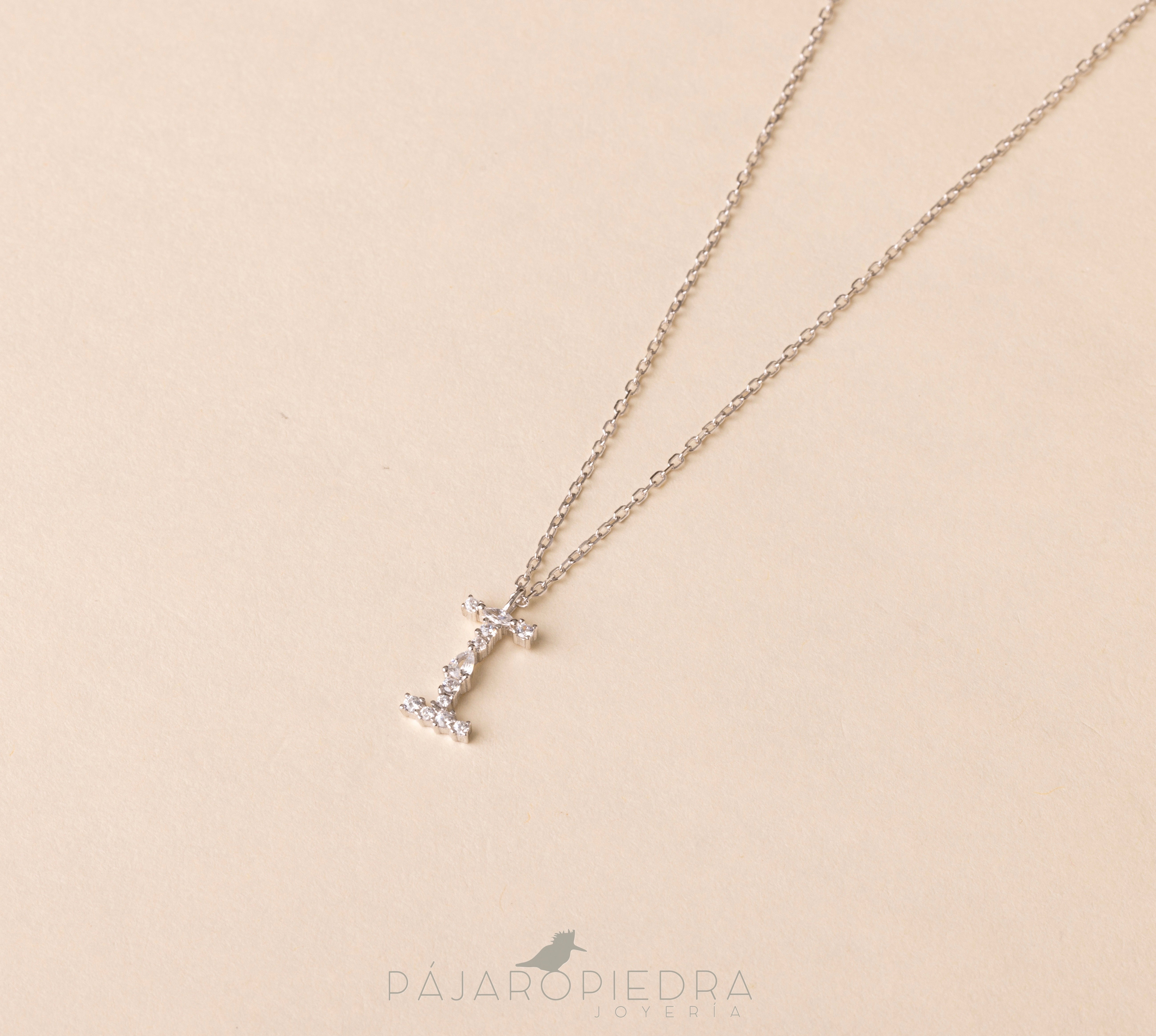 Collar Letra Ofelia