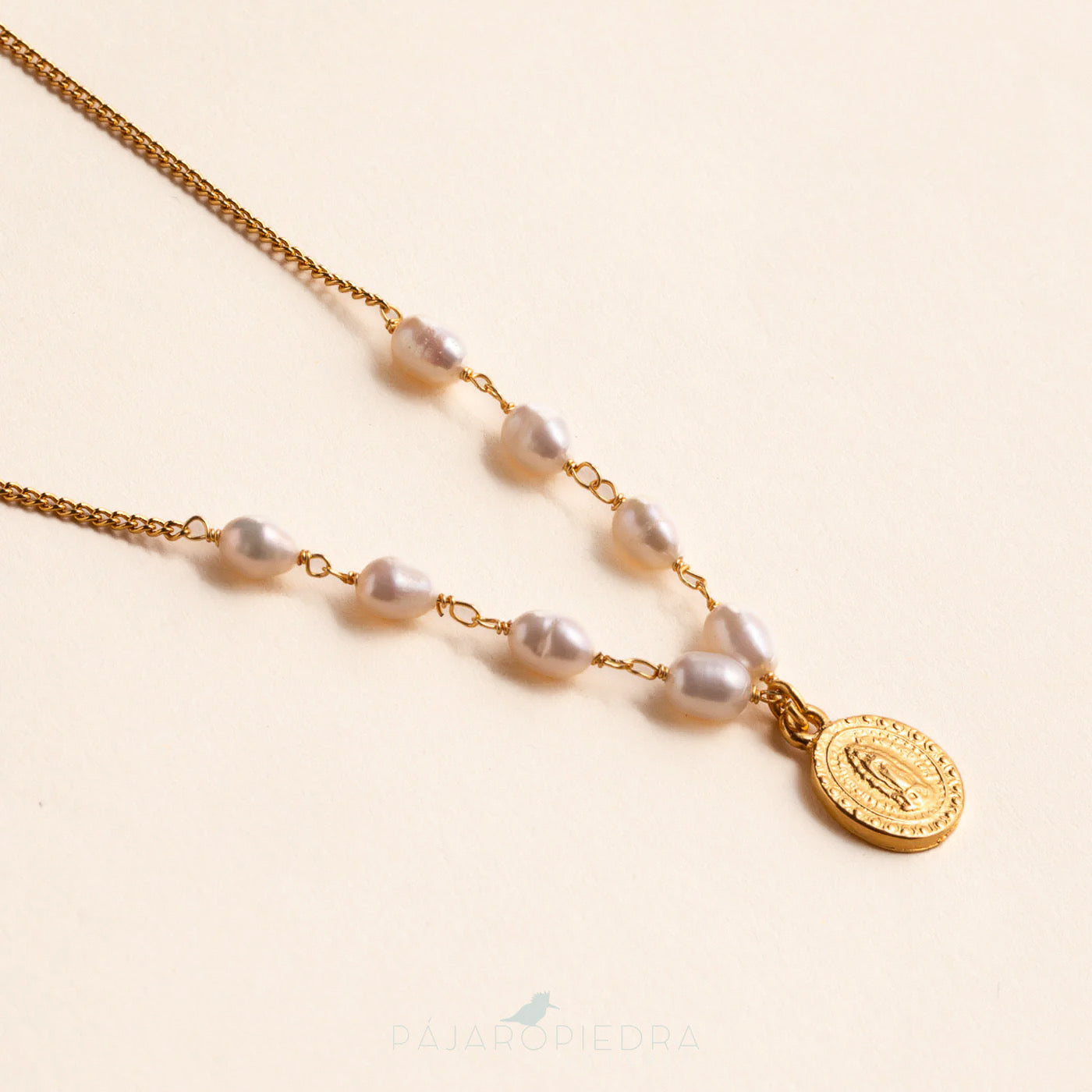 Collar Virgen luz línea perlas