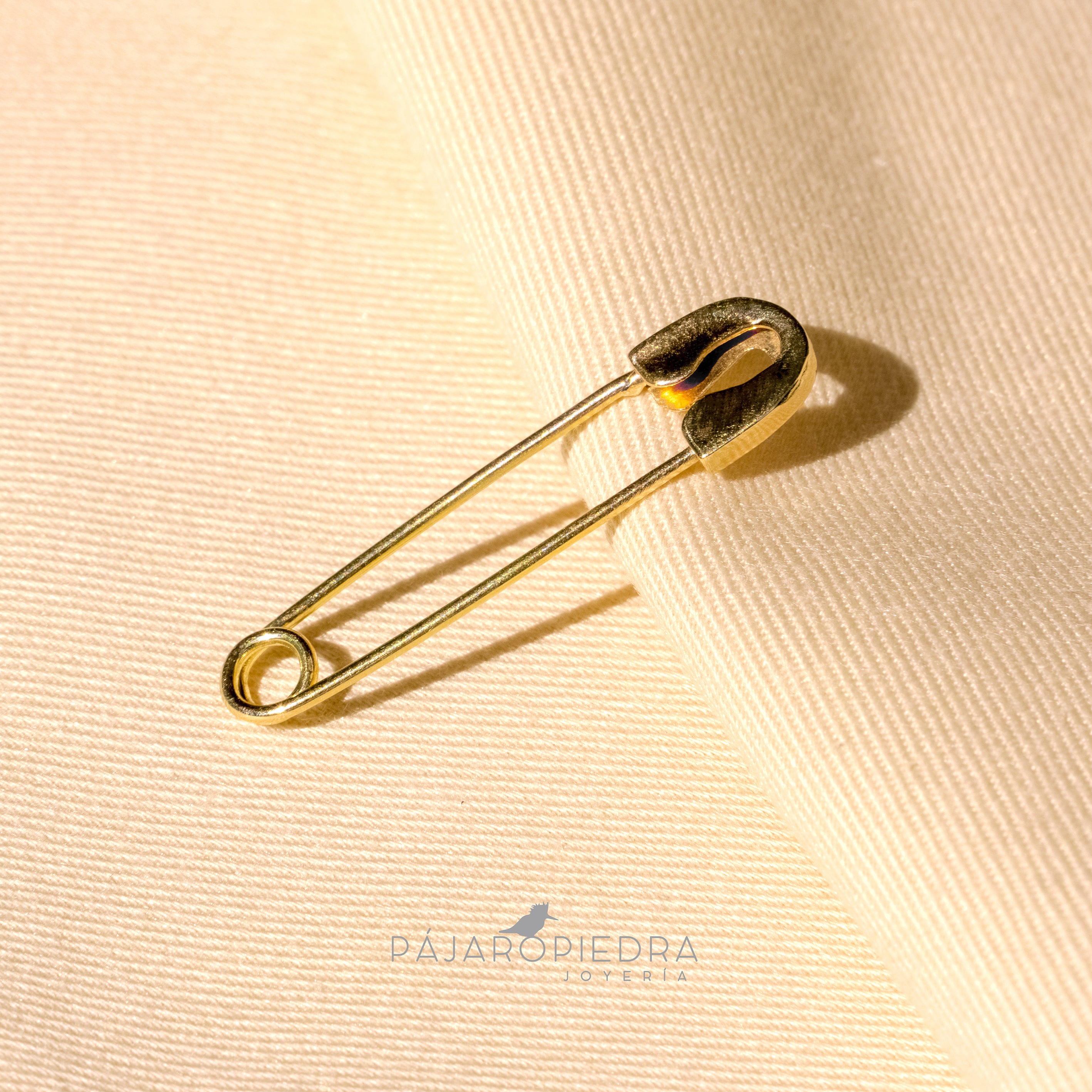 Segurito mediano, oro (Fine Jewelry)