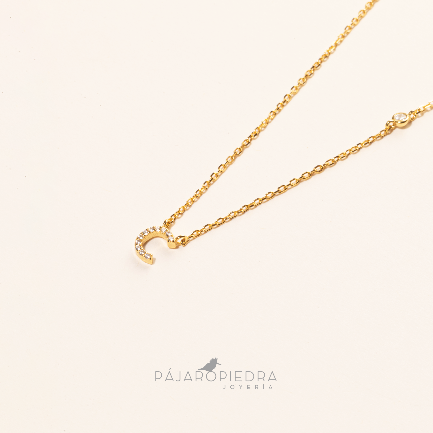 Collar Letra