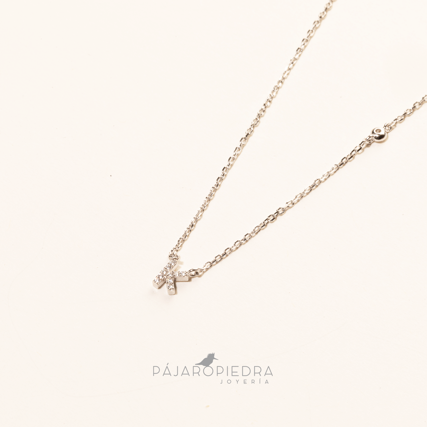 Collar Letra