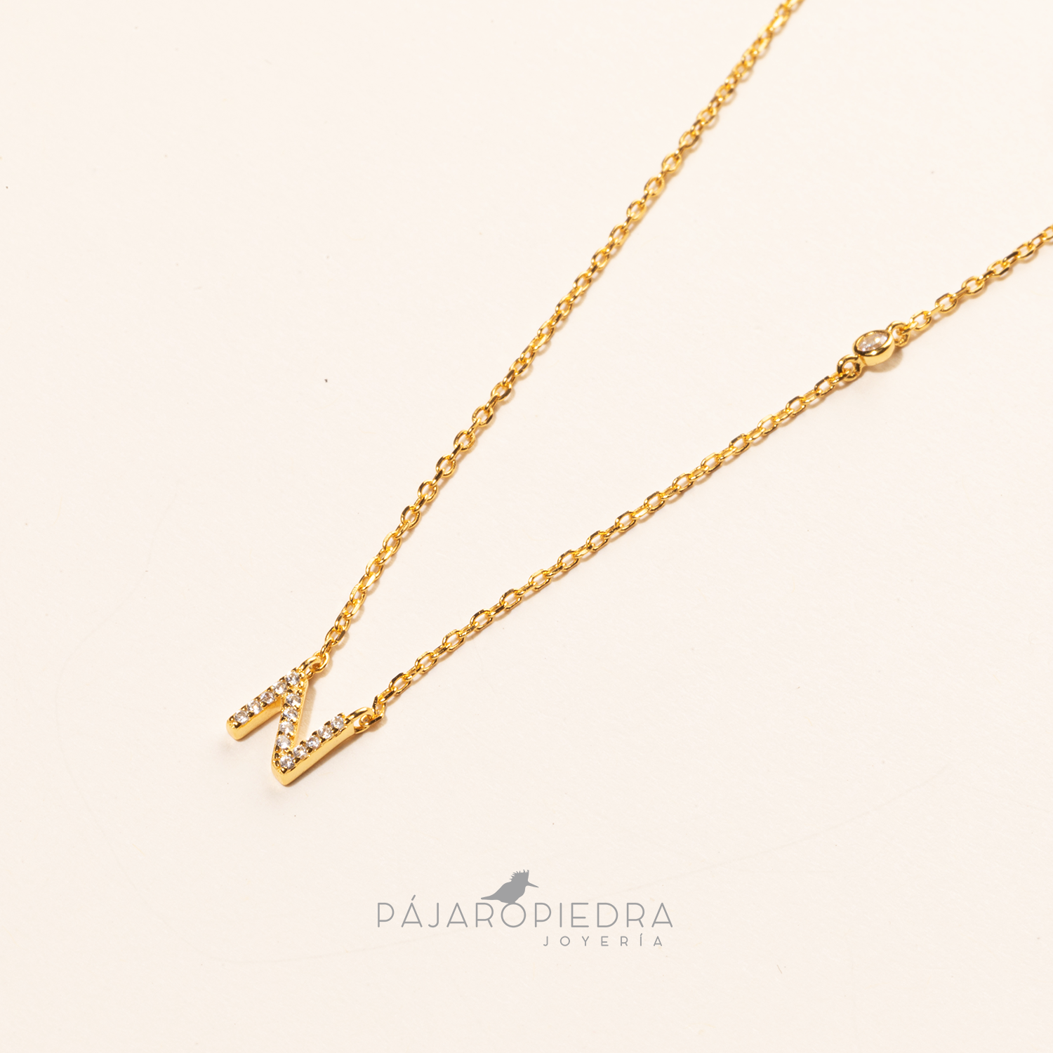 Collar Letra