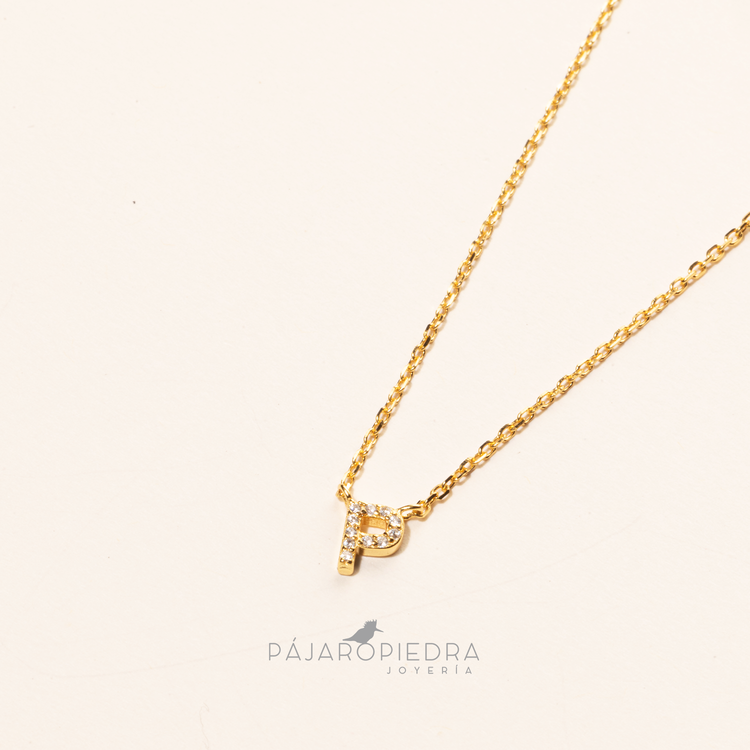 Collar Letra