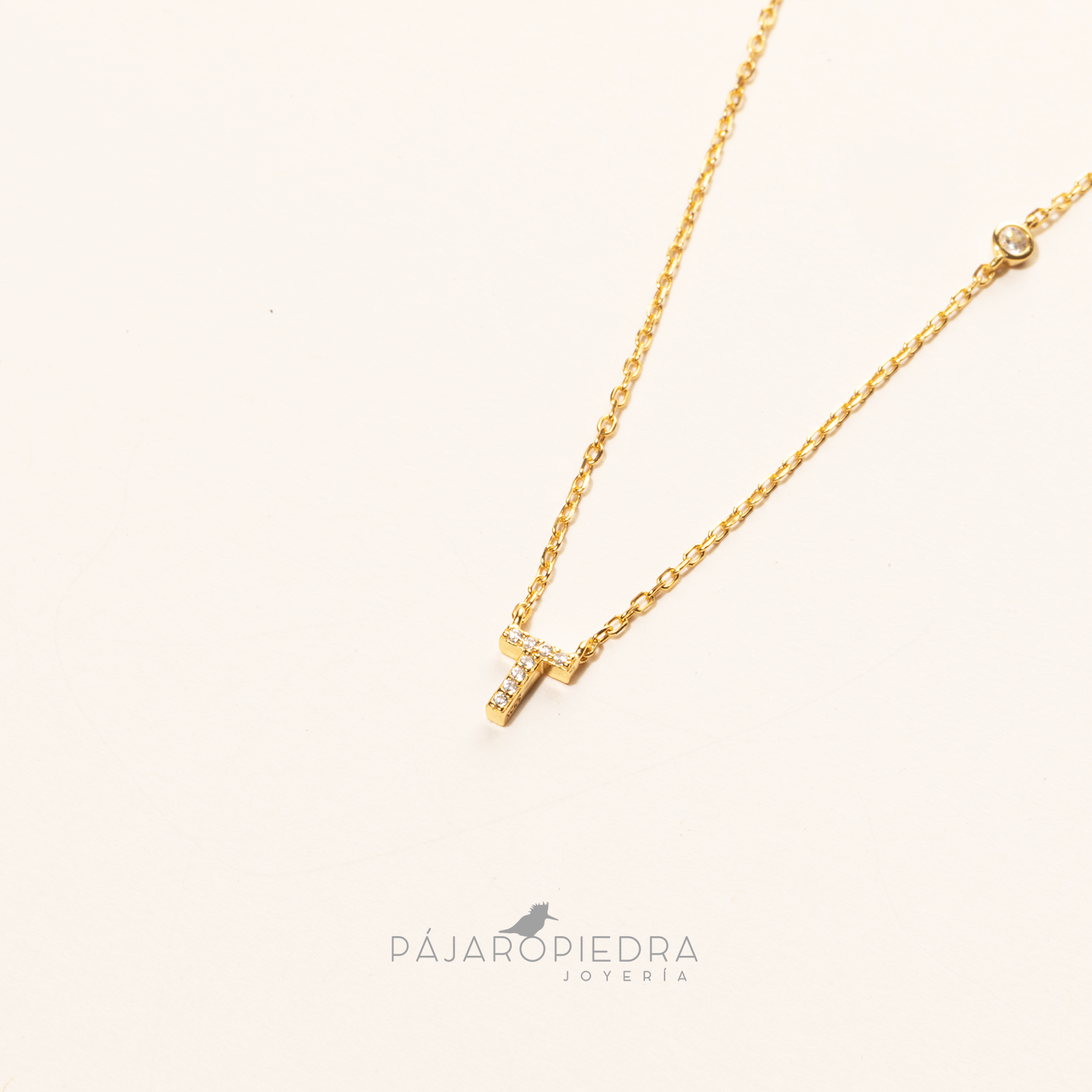 Collar Letra