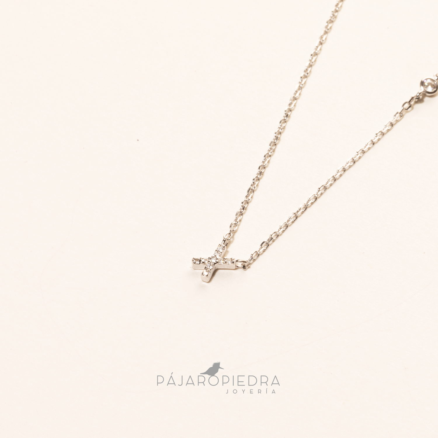 Collar Letra