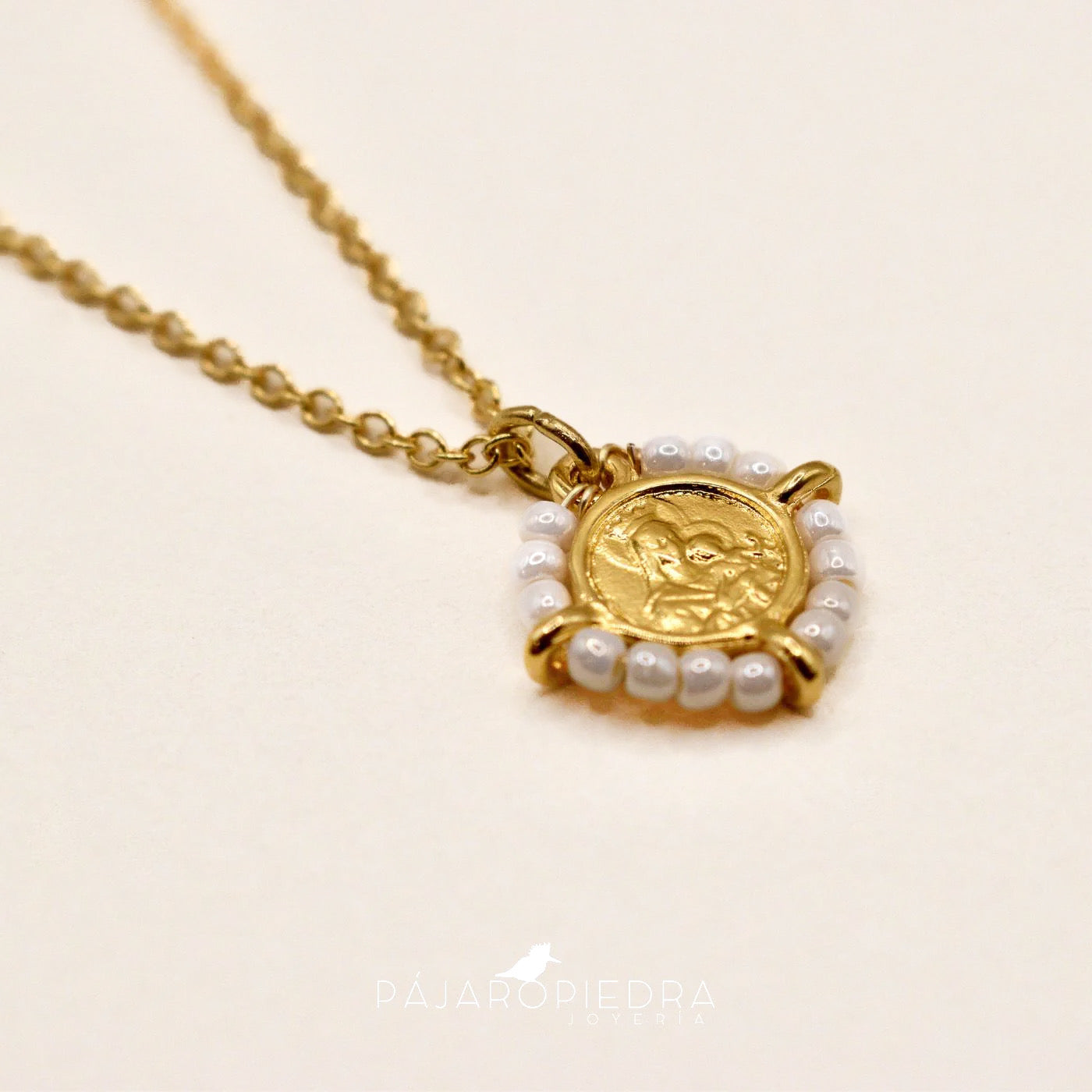 Collar Escapulario con Piedritas