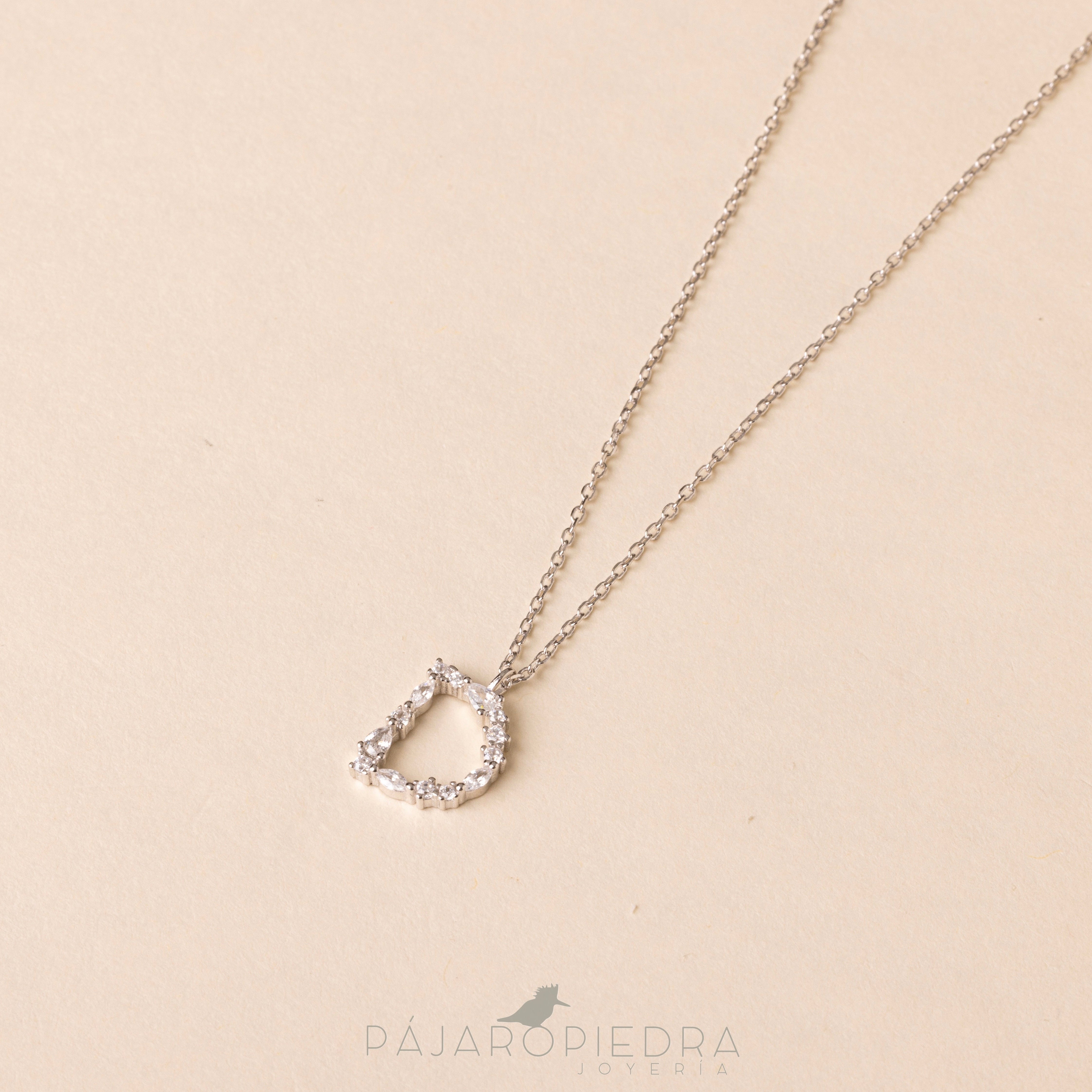 Collar Letra Ofelia