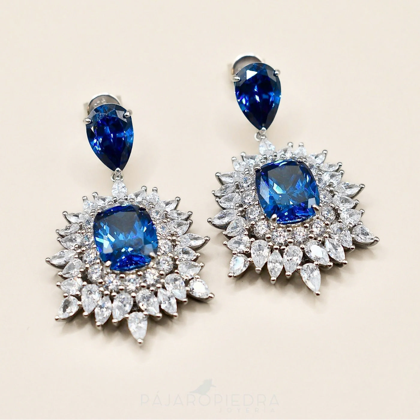 Aretes Franca · Bliss