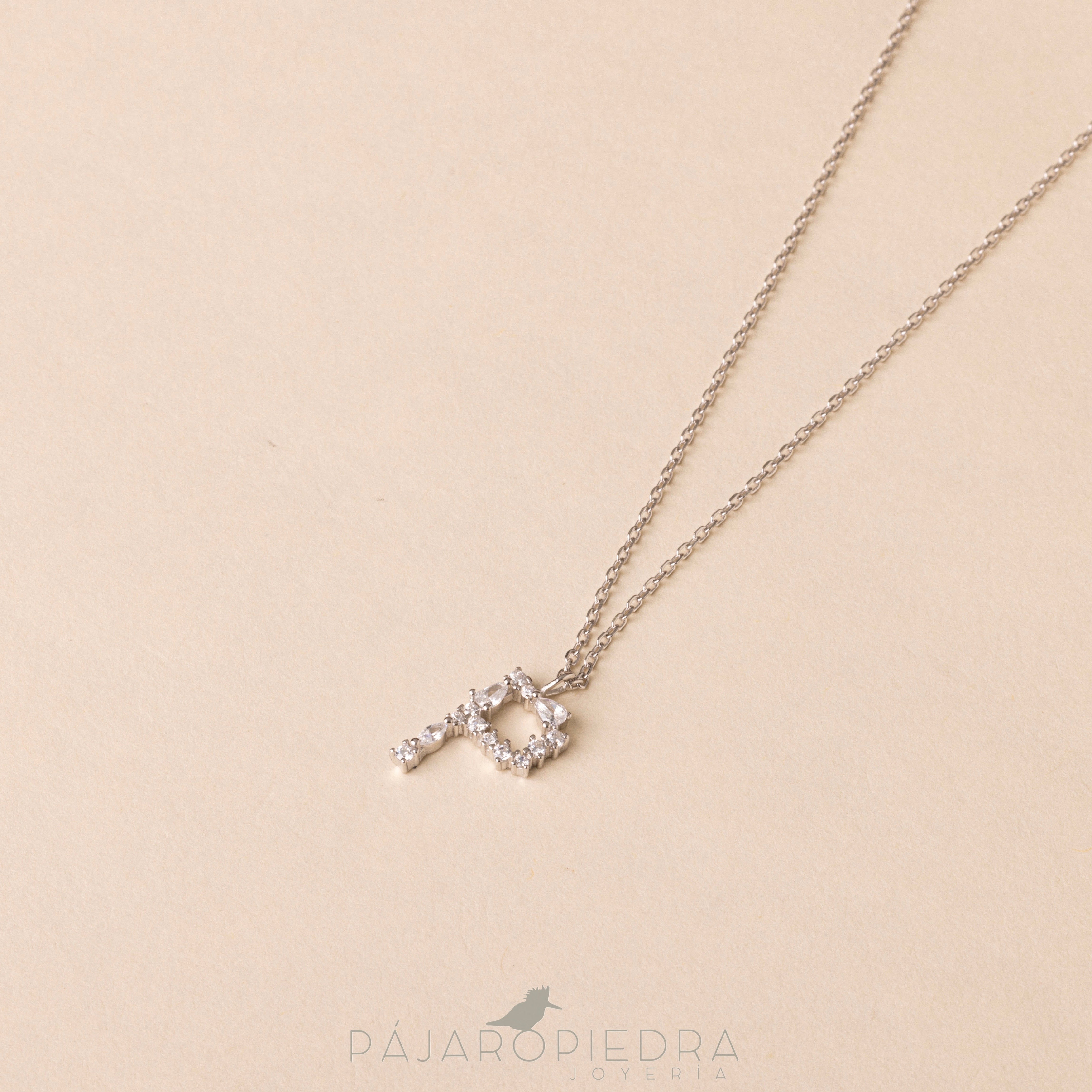 Collar Letra Ofelia