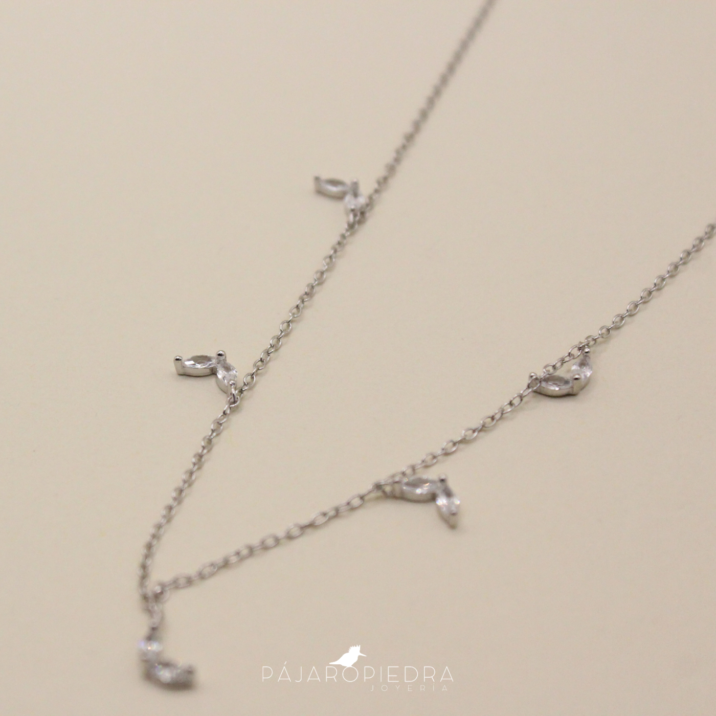 Collar Alas