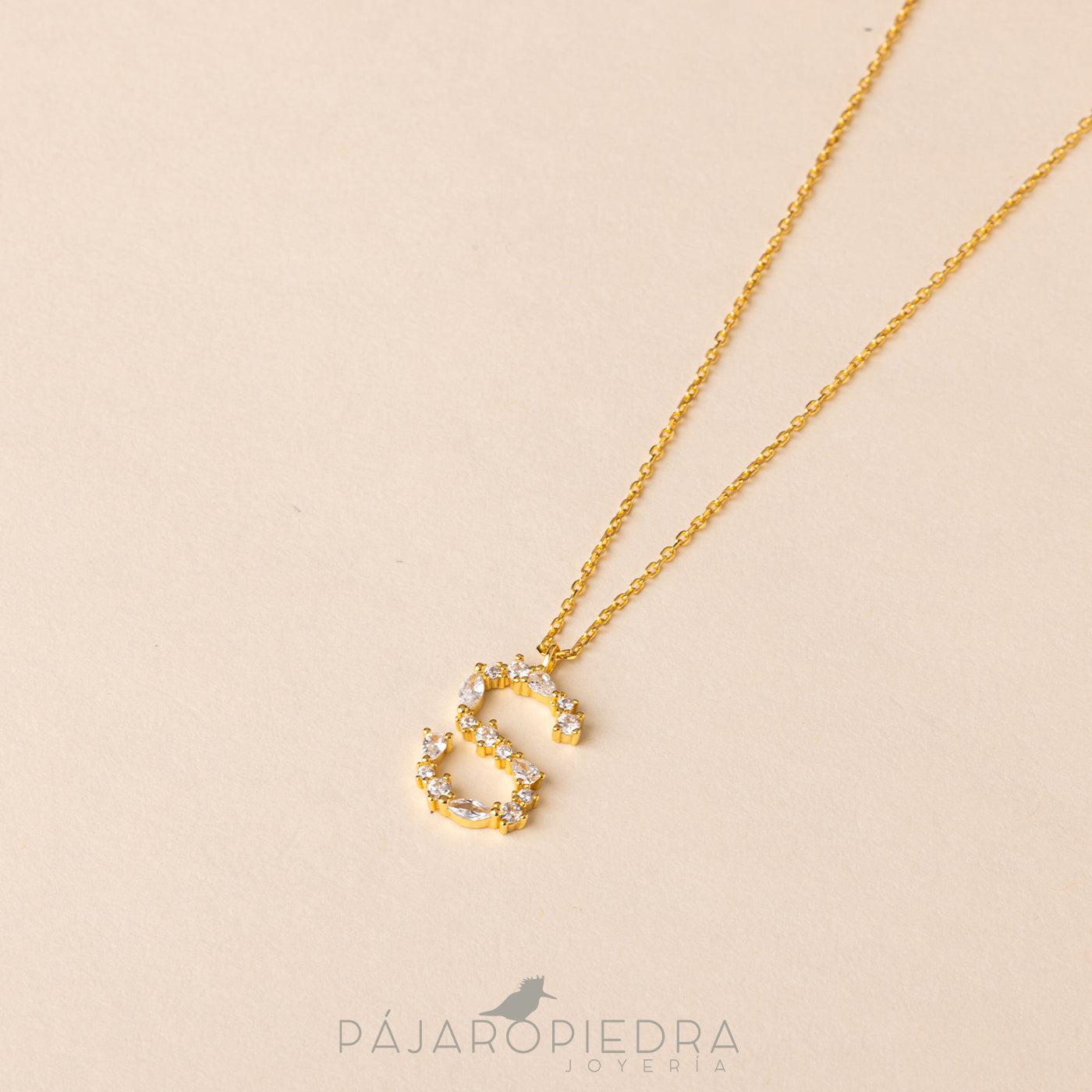 Collar Letra Ofelia