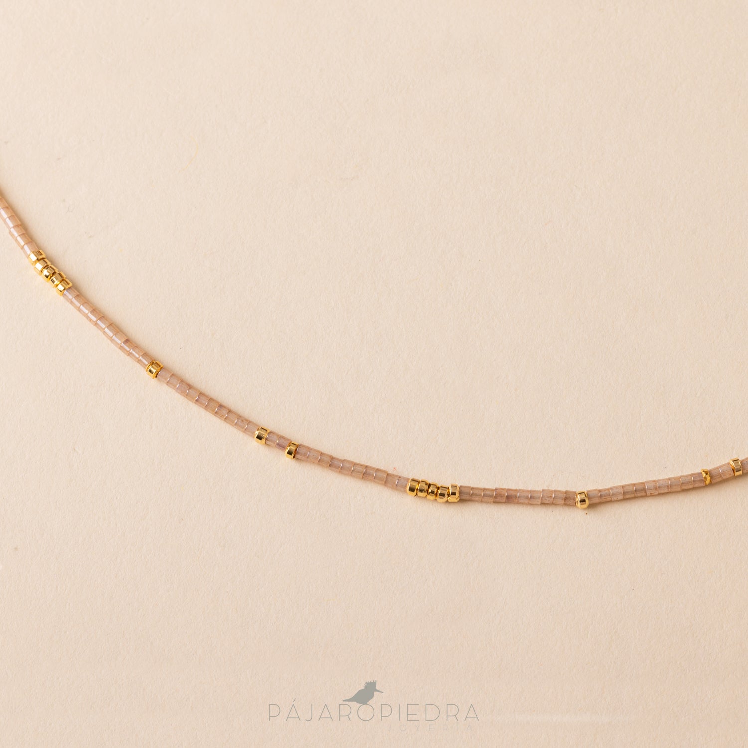 Collar Alba