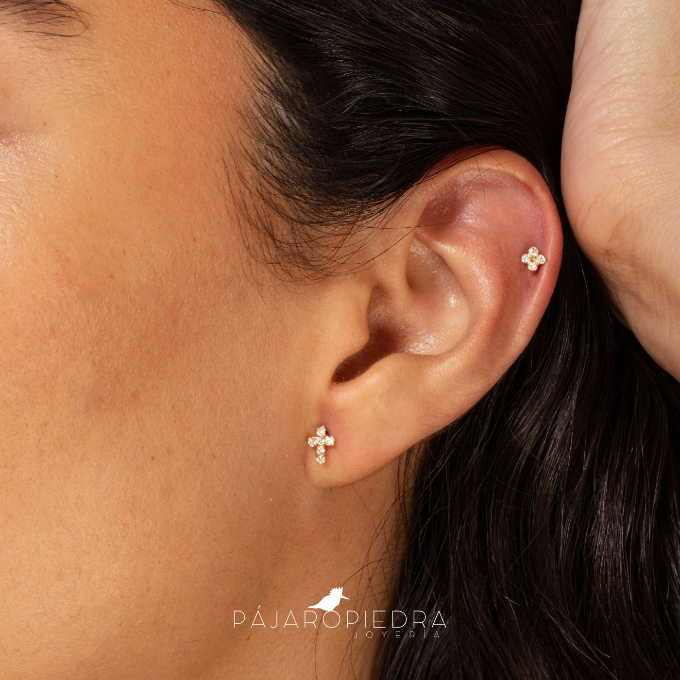 Broquel 4 piedritas (Fine Jewelry)