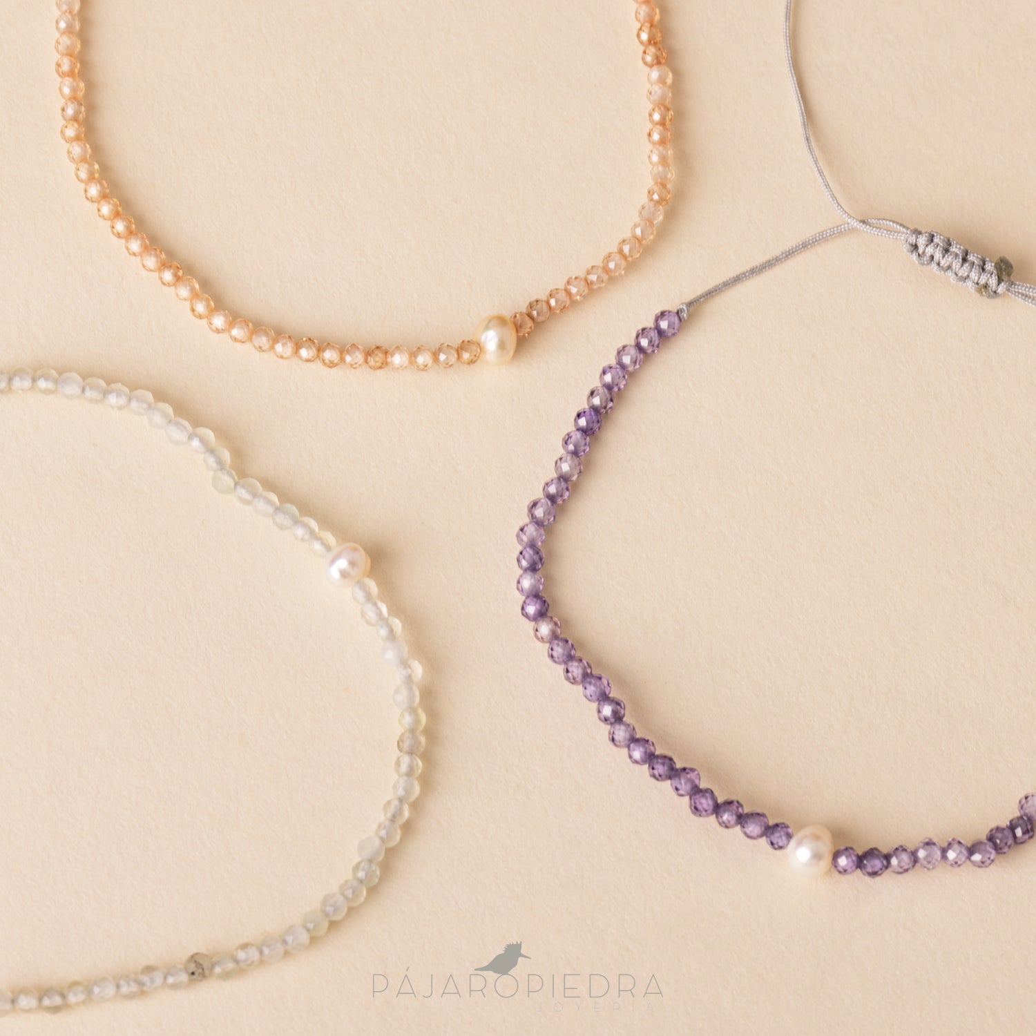 Pulsera cristalitos perla