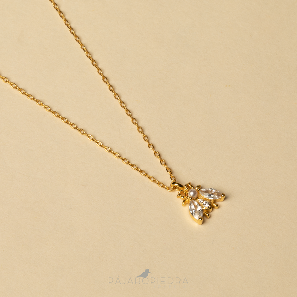 Collar mosquita perla