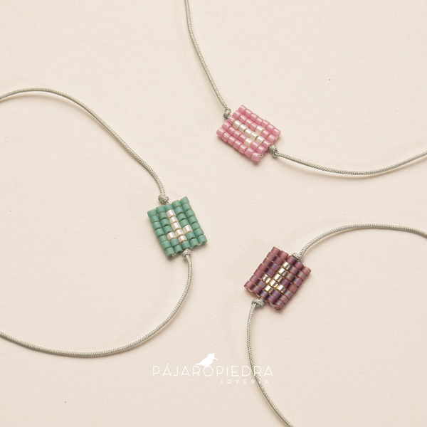 Pulsera Cruz Tejida