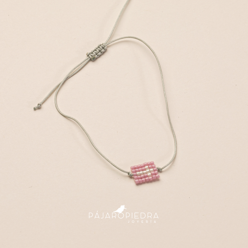 Pulsera Cruz Tejida