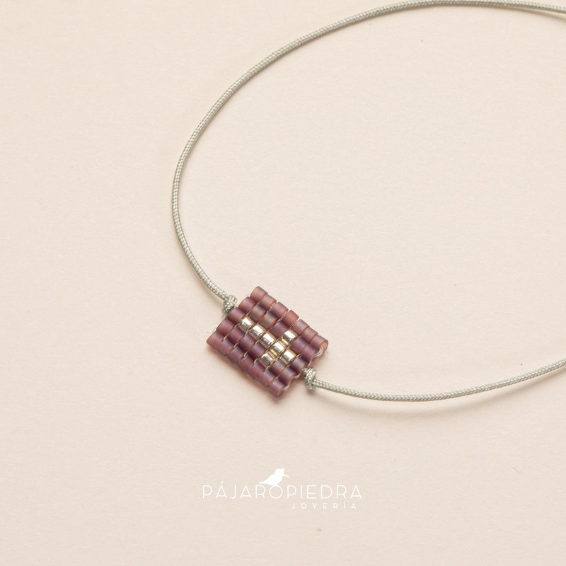 Pulsera Cruz Tejida
